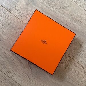 Hermes Orange Box